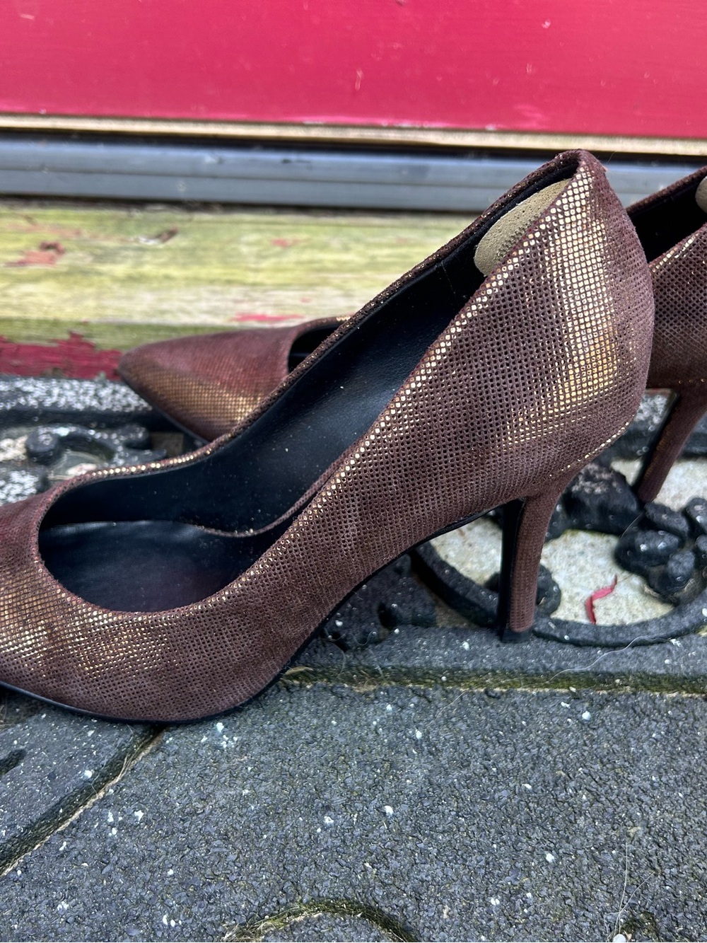 Nine West Shimmery Bronze Pointed-Toe Stiletto Pumps